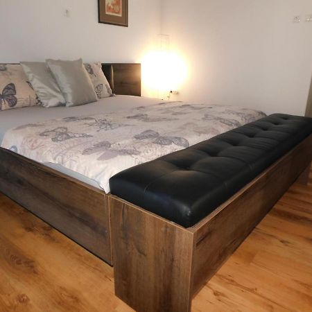 Jacky Apartment / Sea View Makarska Esterno foto