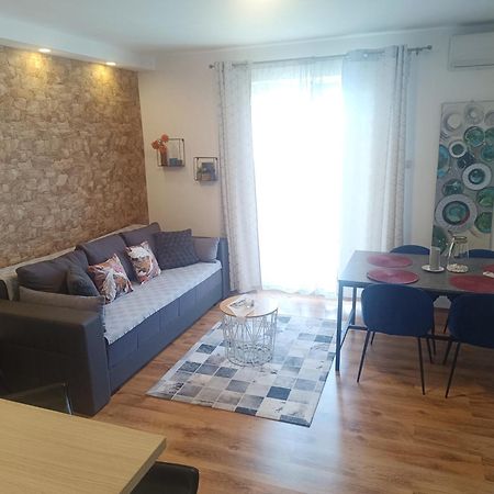 Jacky Apartment / Sea View Makarska Esterno foto