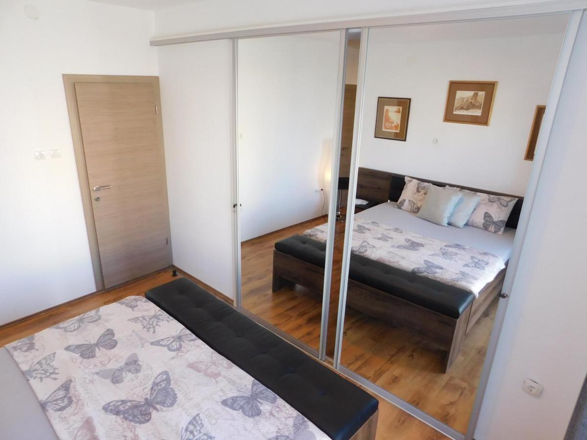 Jacky Apartment / Sea View Makarska Esterno foto