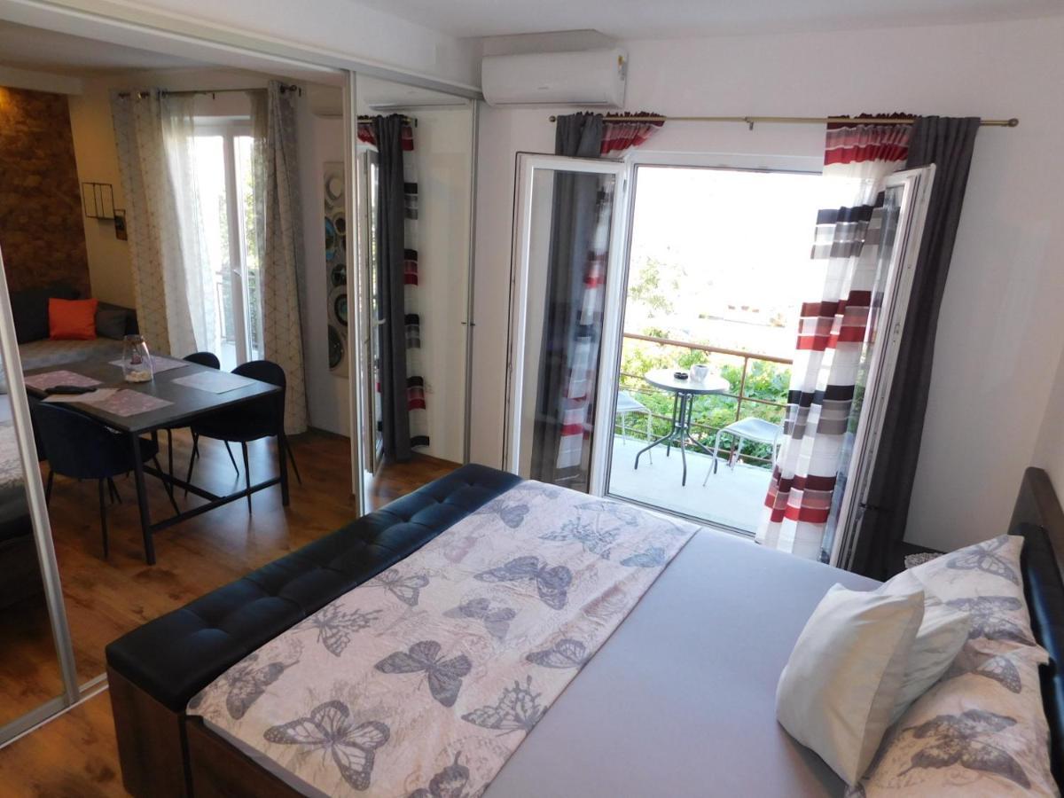 Jacky Apartment / Sea View Makarska Esterno foto