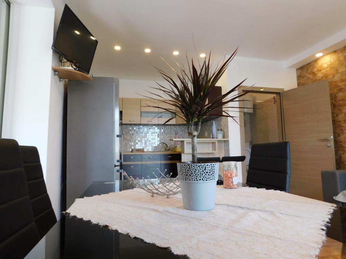 Jacky Apartment / Sea View Makarska Esterno foto